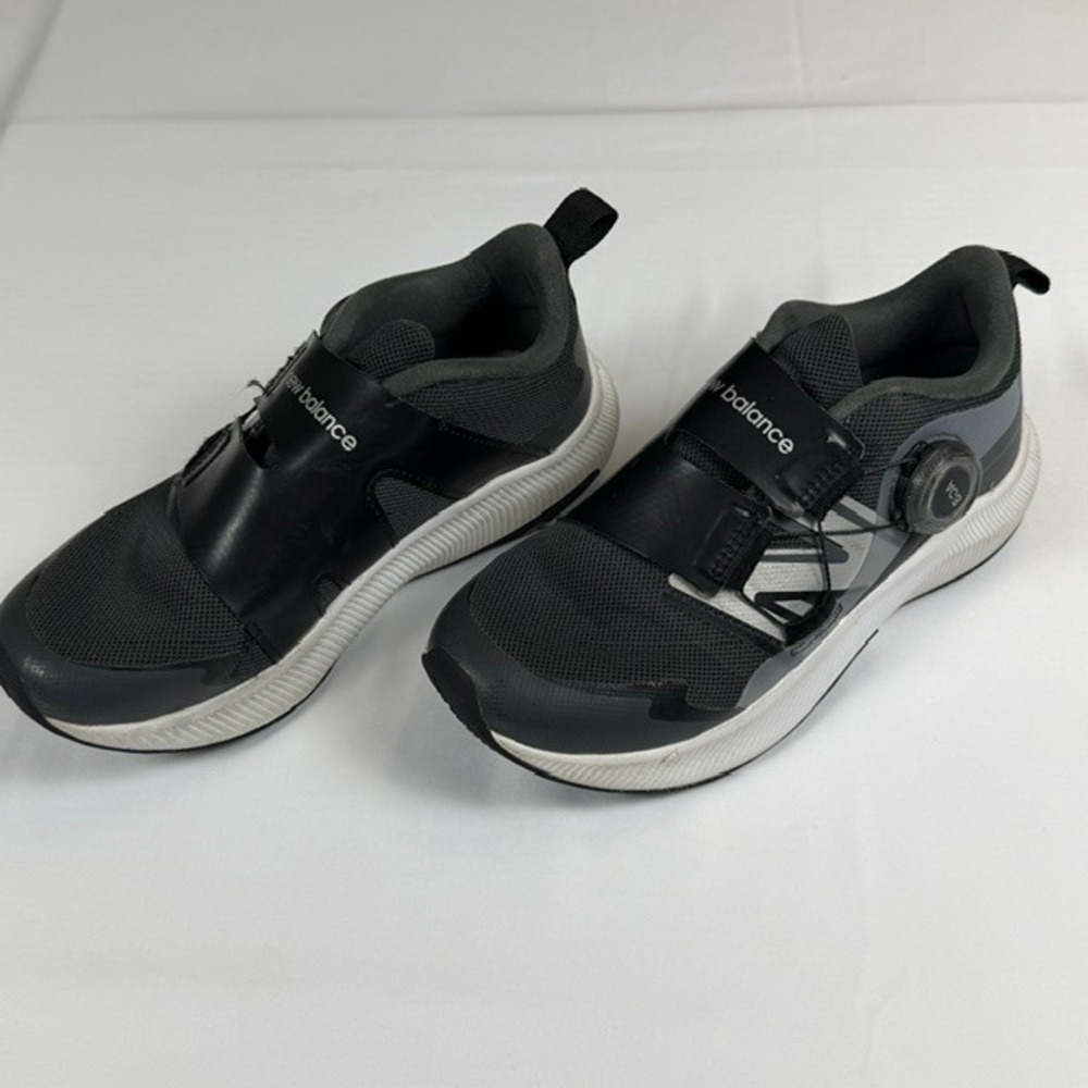 New Balance Dynasoft Reveal v4 BOA Black Grey Kids Running Shoes PTRVLBK4 Size 2